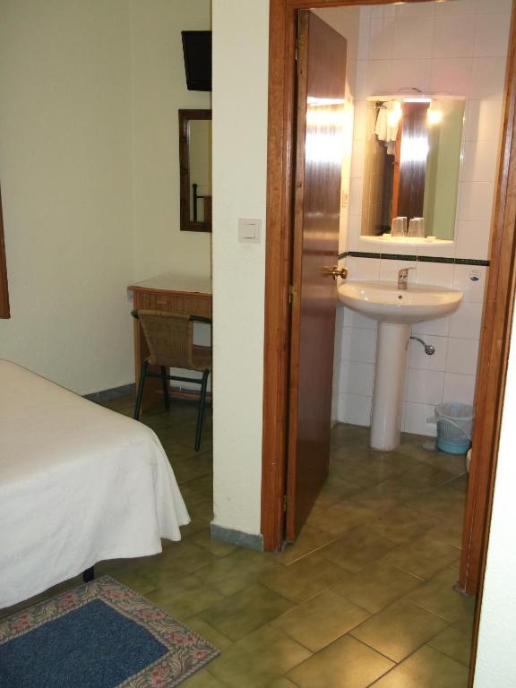 Pension Atlantida Granada Habitación foto