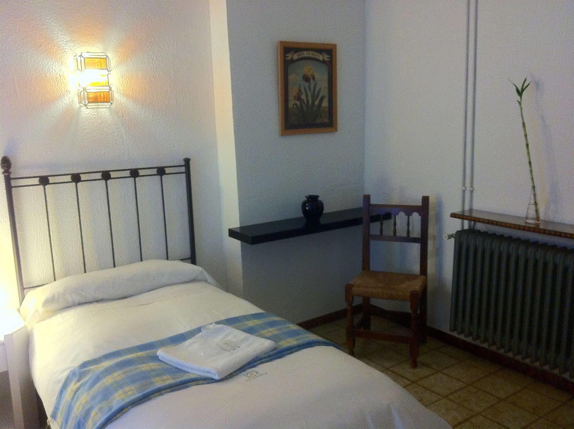 Pension Atlantida Granada Exterior foto